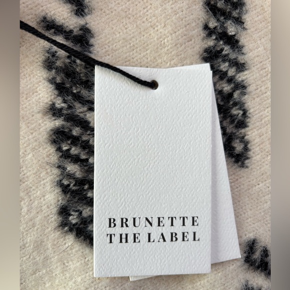 Brunette The label knit scarf - Picture 6 of 6
